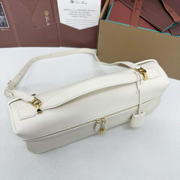 Picture of Loro Piana Handbags _SKUfw223689548fw